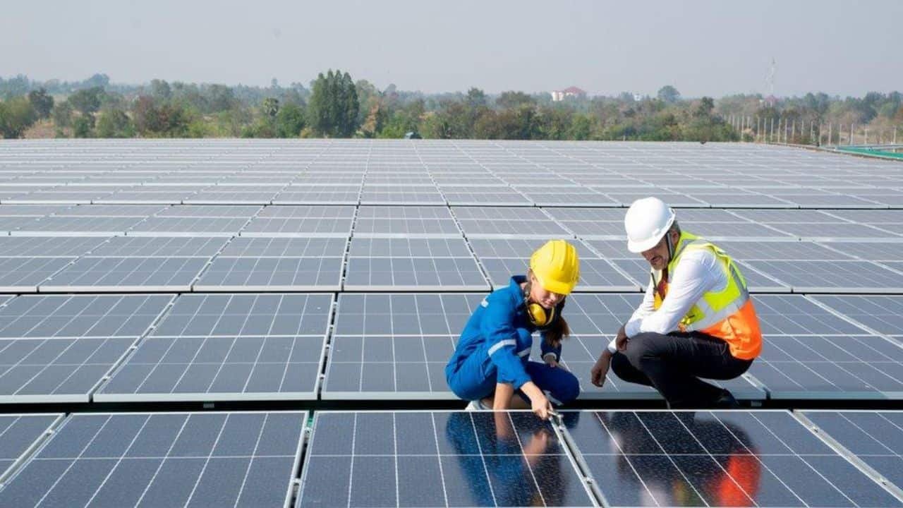 India Begins Production of Next-Gen Solar Panels